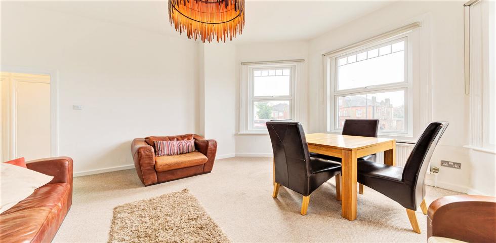 			2 Bedroom, 1 bath, 1 reception Flat			 Shoot Up Hill, KILBURN